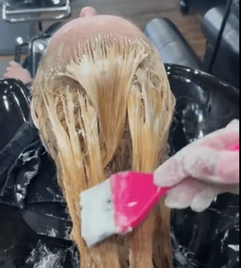 How To Get Box Dye Our Of Your Hair Tone It Ash Blonde Ugly Duckling   Screenshot 2022 10 07 At 10 07 08 